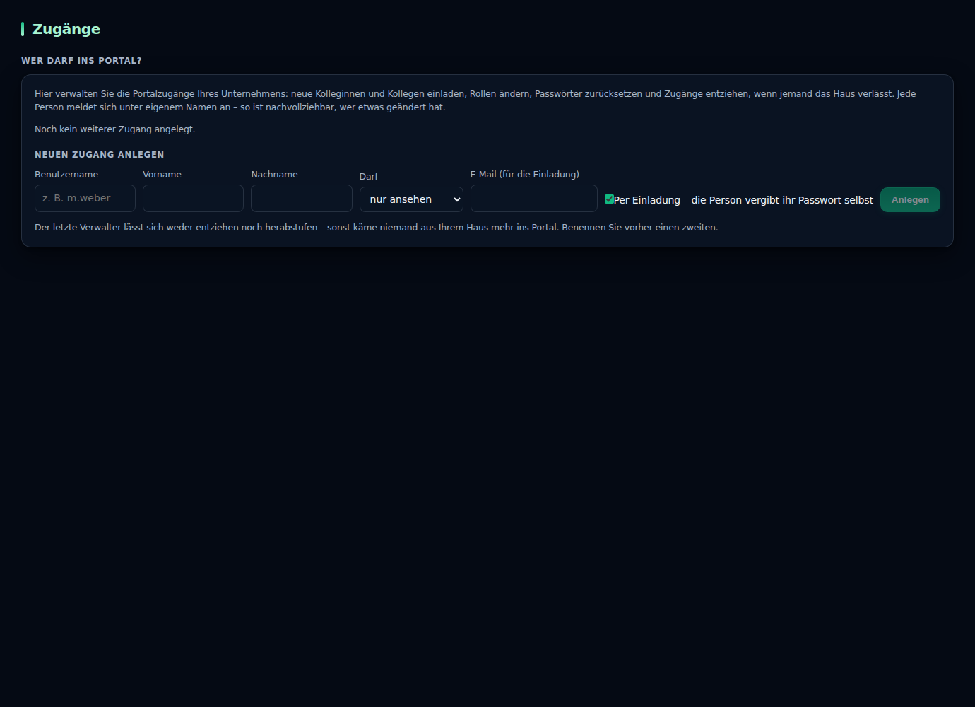 Die Zugangsverwaltung im Portal: Konten mit Rollen, Anmeldung per Passwort, Einmalcode oder Passkey, und das Prüfprotokoll.